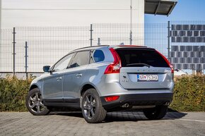 Volvo XC60 D4 2.4L Momentum AWD - 7