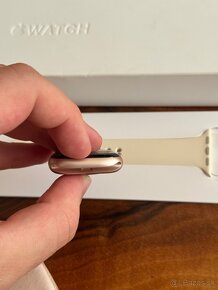 Apple Watch 10 42mm Gold nepoužívané - 7