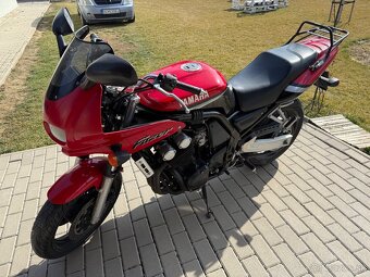 Yamaha FZS 600 Fazer - 7