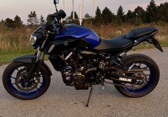 Yamaha MT07 - 7