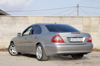 Mercedes-Benz E trieda Sedan 280 Elegance A/T 4-matic - 7