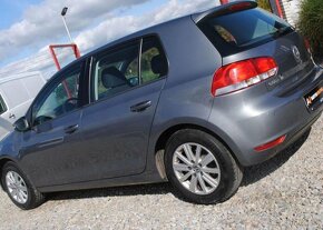 Volkswagen Golf 1,6 TDI DIGIKLIMA,SERVISKA nafta 66 kw - 7