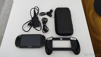 PS Vita 3G Oled - 7