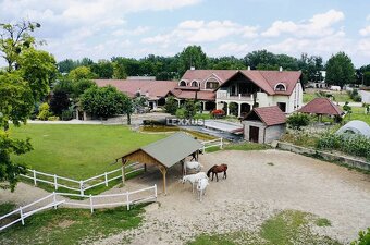 -PREDAJ, exkluzívna rodinná usadlosť s jazierkom,Dunajský Kl - 7