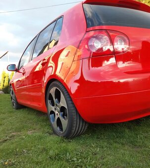 Vw Golf 5  1,9tdi 77kw - 7