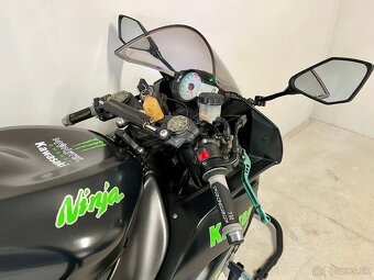 Kawasaki Ninja ZX6r - 7