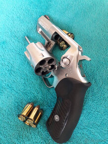 Predám revolver Ruger SP101 v kalibri 9 mm Luger – nová cena - 7