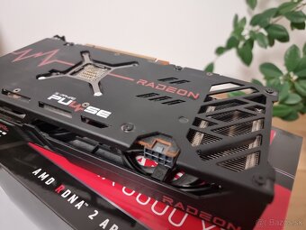 Predám grafickú kartu Sapphire Pulse RX 6600 XT - 7