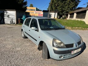 Renault Clio - 7