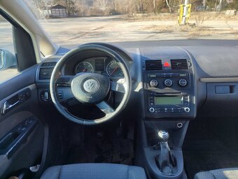 Volkswagen Touran (minicamper) - 7