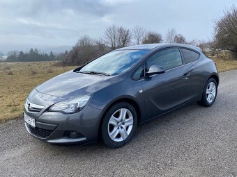 Predám Opel Astra J GTC 1.4 Turbo - 7