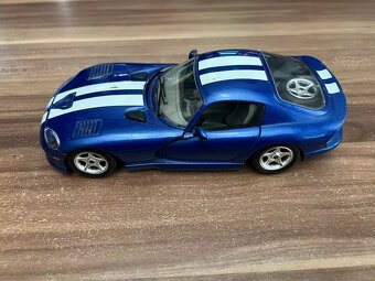 Dodnes Viper GTS 1:24 Bburago - 7