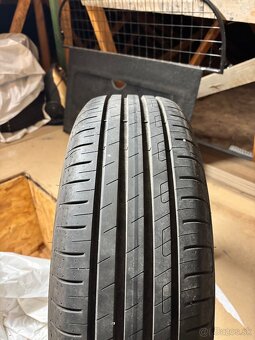 Goodyear 205/60 r16 - 7