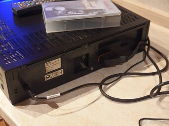 PHILIPS VR6880 VCR VHS Prehravac Recorder SCART s displejom - 7