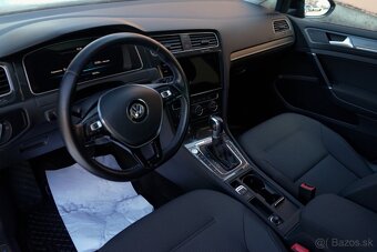 Volkswagen e-Golf - 7