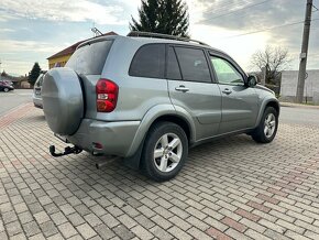 PREDÁM TOYOTU RAV4 2005 - 7