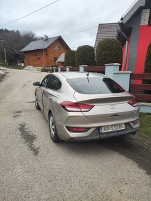 Hyundai i30 fastback 1.4 T-GDI - 7