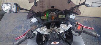 Predám Honda VFR 800 VTEC - 7