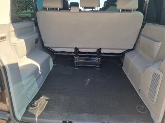 Predám VW Caravelle T5 long, 2.0TDI,103kw - 7