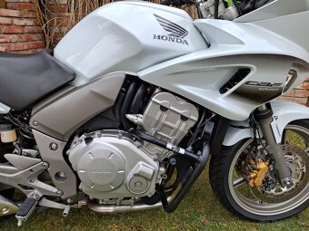 HONDA CBF 1000 F - 7