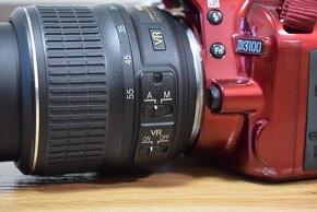 Nikon d3100 RED s VR objektivom 18-55 AF - 8 tisic zaberov - 7