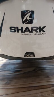 Predám prilbu Shark D-Skwal Shigan - 7