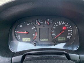 Volkswagen golf combi 1,9 TDi 81 kW - 7