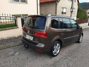 Volkswagen Touran 2.0 TDI DSG - 7