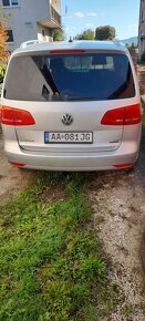 Predám volkswagen touran  2010 1.6tdi 77kw - 7