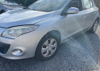 Rozpredam Renault Megane III 1.5 DCI K9KJ8 2010 - 7