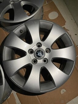 Sada elektronov 5x112 R16 Originál Škoda - 7