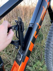 TREK Fuel EX 9.8 XT vel. L - 7