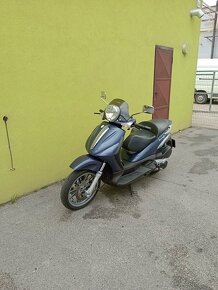 Piaggio Beverly 500 - 7