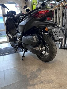 Yamaha XMAX 300 - 7