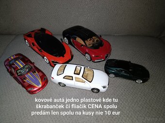 Rôzne hračky autá lietadlá bábiky - 7