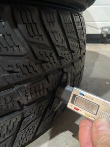 215/70 R16 100H nokian - 7