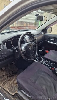 Suzuki Grand Vitara 1.9 DDiS (95 kW), 4x4 - 7