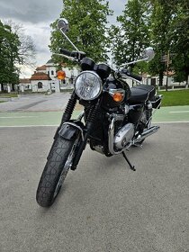 Triumph BONNEVILLE T100 - 7