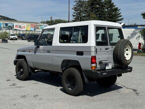 Toyota Land Cruiser KZJ 73 - 7