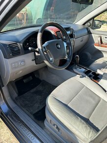 KIA SORENTO 2.5 CRDI - 7