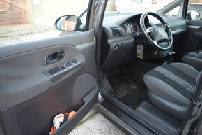 VOLKSWAGEN SHARAN 1,9 TDI 85kW AT5 7 miestne - 7