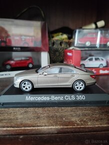 Mercedes Benz 1:43 - 7