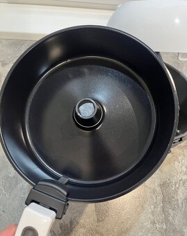 Tefal Actifry teplovzdušná fritéza FZ720015 - 7