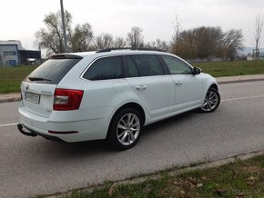 ŠKODA OCTAVIA COMBI 2,0 Tdi 4x4 model 2020 - 7