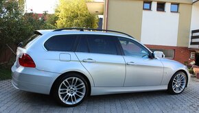 • BMW 325i e91 Combi, 160 kW, 6-st. manuál, r.v.2005 • - 7