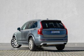 Volvo XC90 - AWD - A/T - 173kW - 7