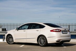 Ford Mondeo Sedan Hybrid Vignale - 7