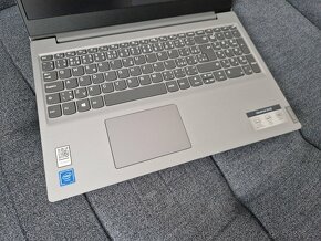 Lenovo IdeaPad S145 15,6" 4jadro, 4gb DDR4 ram - 7