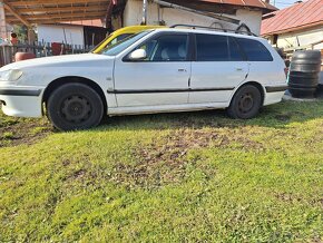 Peugeot 406, 2.0  66KW 2004 - 7