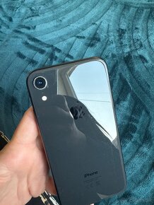 iPhone XR 64gb - 7